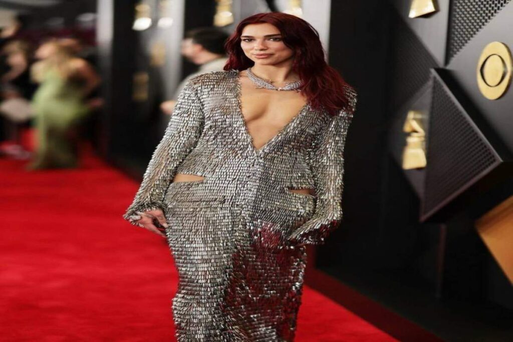 A picture of Dua Lipa  at the Grammys red carpet