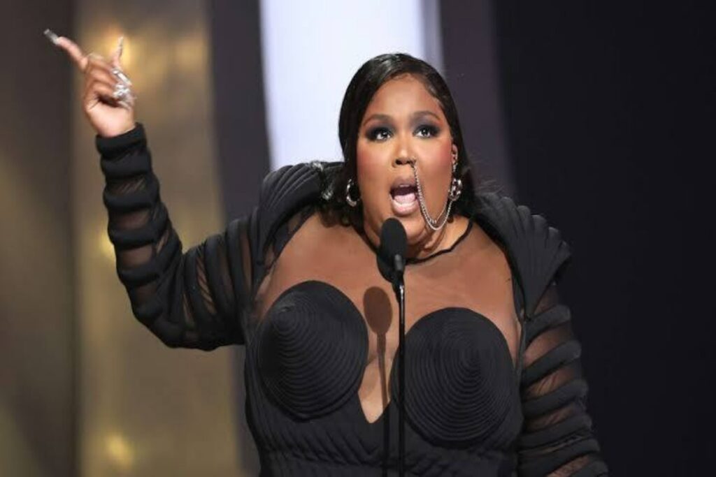 A picture of Lizzo's look at an event