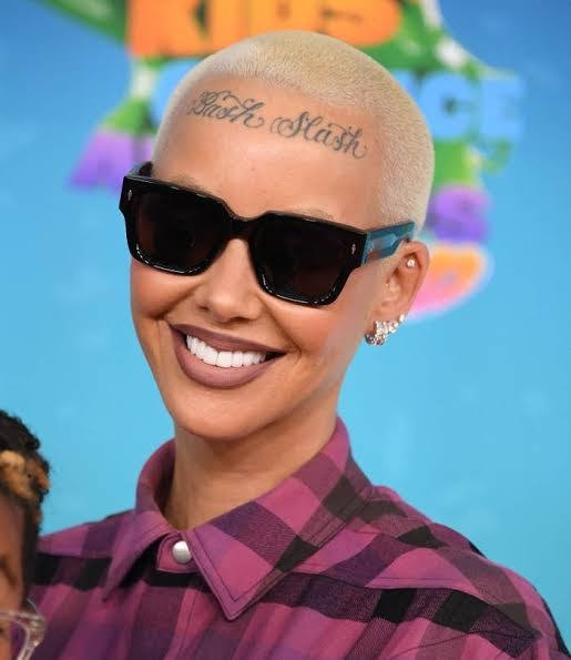 A  picture of Amber Rose