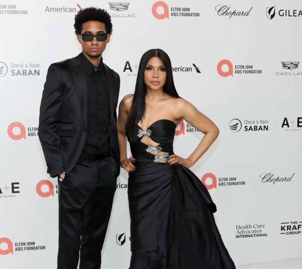 A picture of Toni Braxton and her son