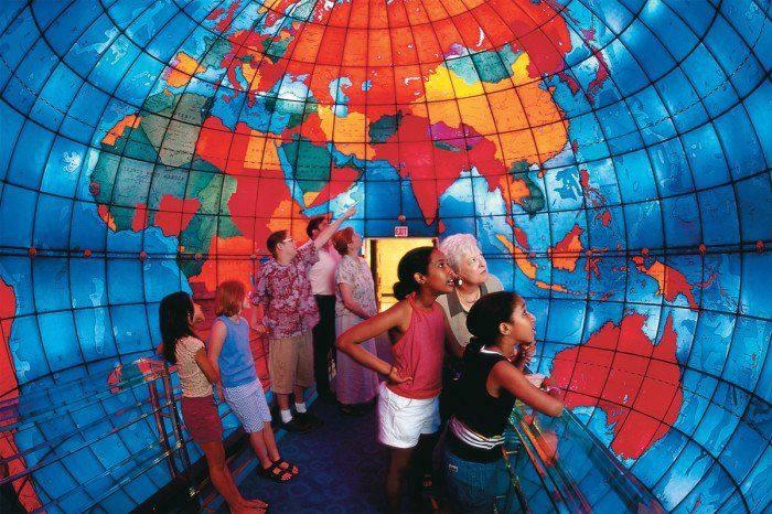 A picture of the Mapparium