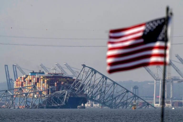 A Picture of Francis Scott Key Bridge 