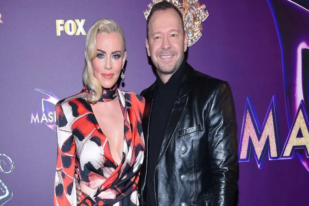 A Picture of Jenny McCarthy and Donnie Wahlberg