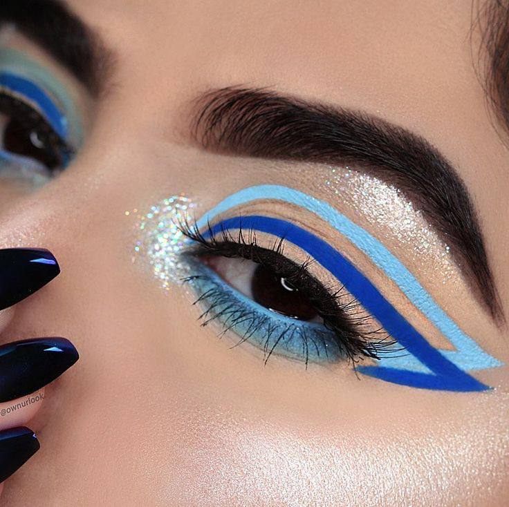 A picture of Blue Liner Makeup