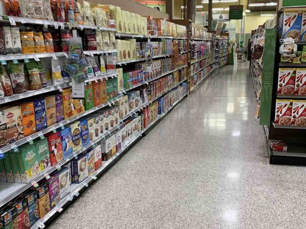 A Picture of a Grocery Store