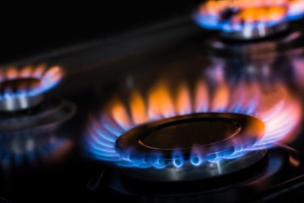 A picture showing the flames from a gas stove