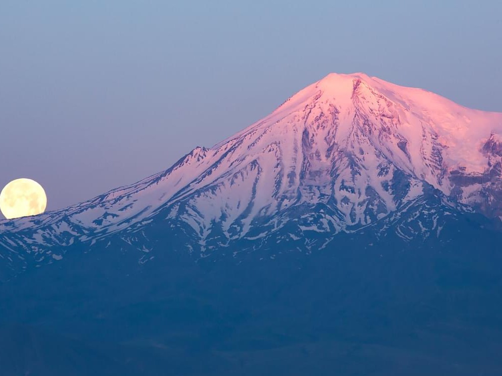 A Picture of Mount Ararat