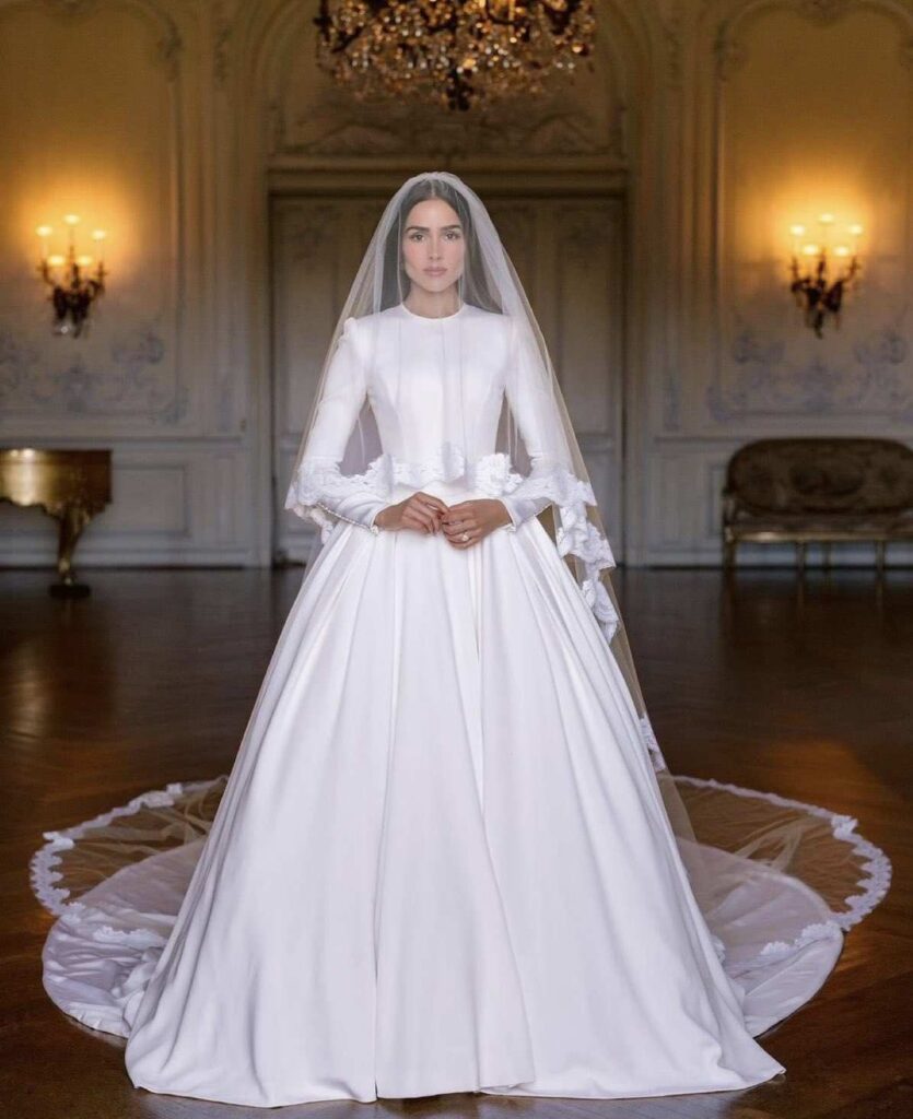 A Picture of Olivia Culpo in her wedding dress