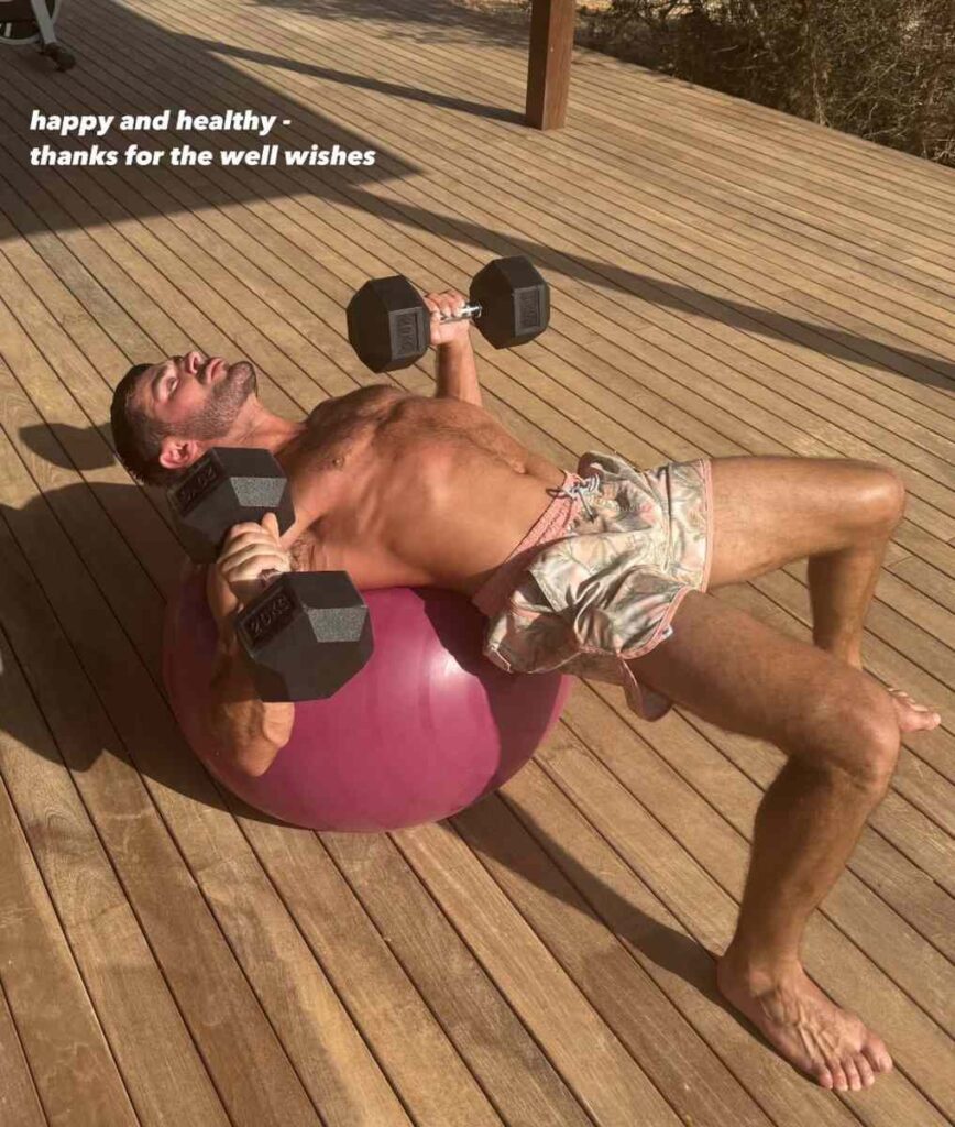 Zac Efron exercising