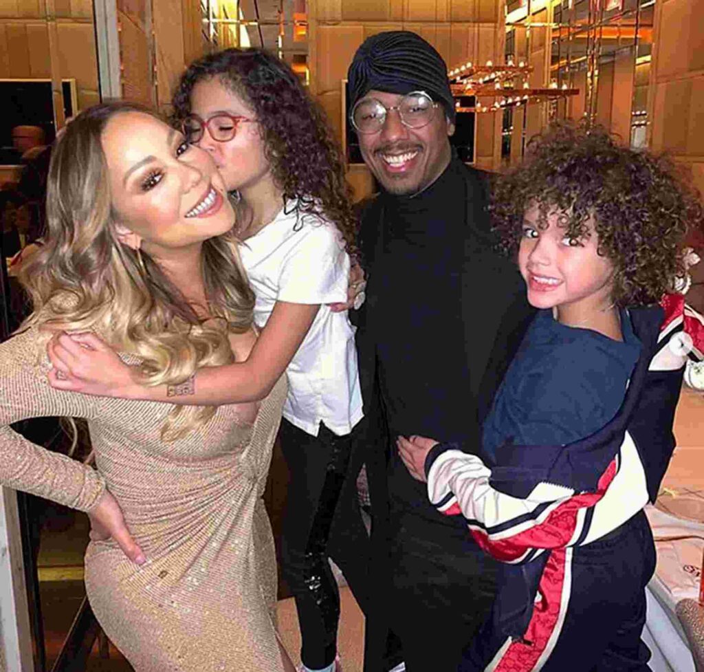 A Picture of Nick Cannon, Mariah Carey, and the Twins