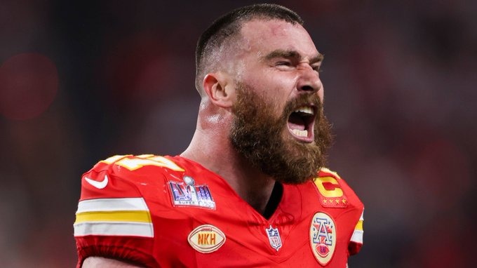 Travis Kelce captured giving a war cry