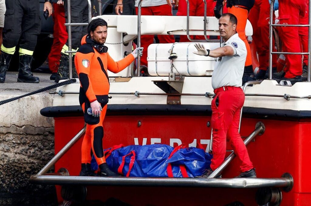 A Picture of the Sicily Yacht Wreck Rescue