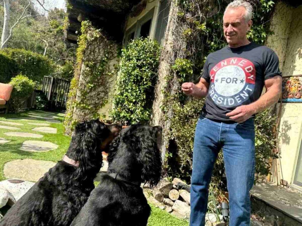 Robert F. Kennedy Jr with his two dogs