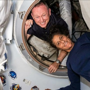 Astronauts Sunita "Suni" Williams and Barry "Butch" Wilmore having fun in space