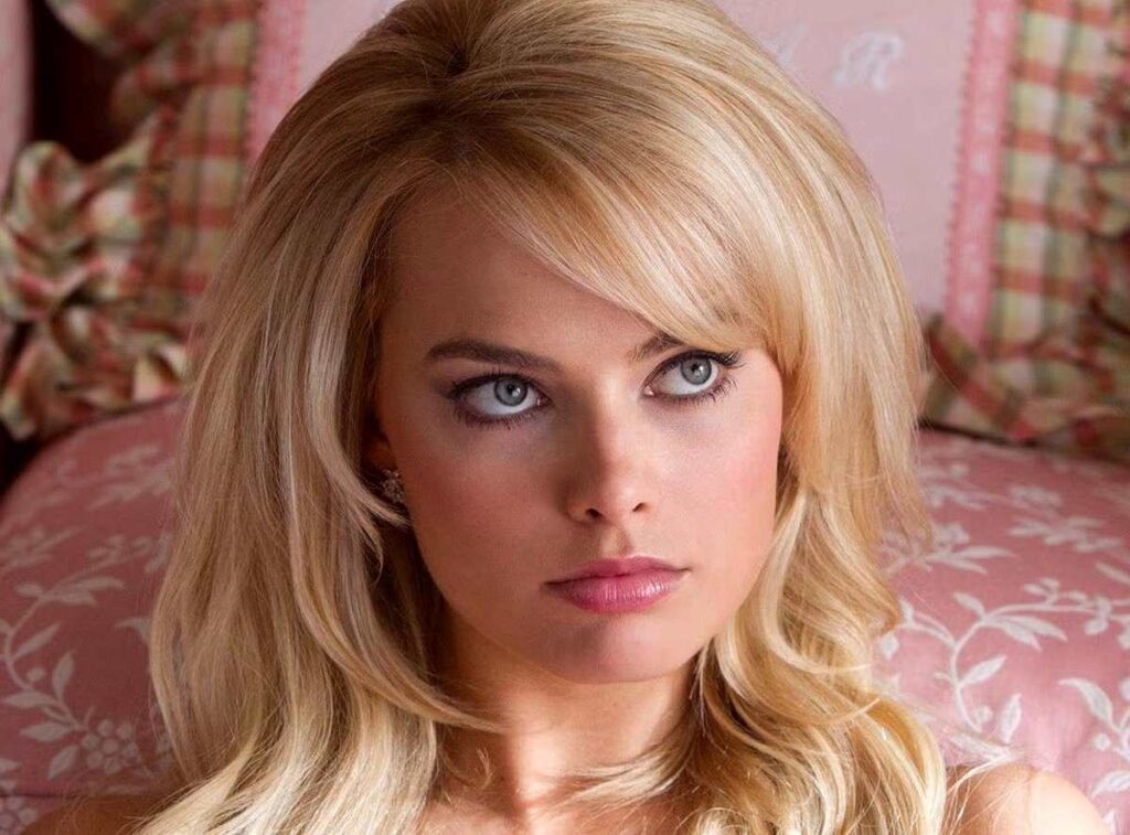 A headshot of Margot Robbie