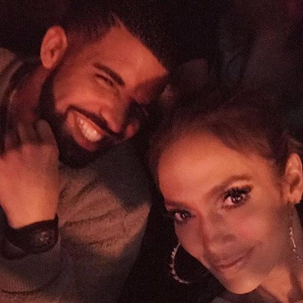 Drake and Lopez pose for a selfie 